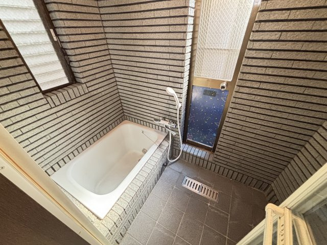 葛飾区堀切２丁目　中古戸建の浴室