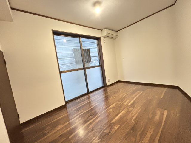 葛飾区堀切２丁目　中古戸建の洋室