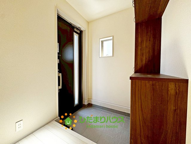 久喜菖蒲第２　新築一戸建て　01　リーブルガーデンの玄関