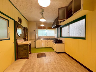 【居間・リビング】 | 鈴蘭台東町2丁目貸家