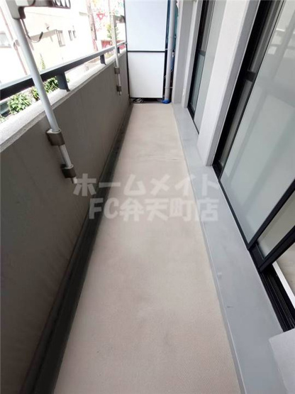 【バルコニー】