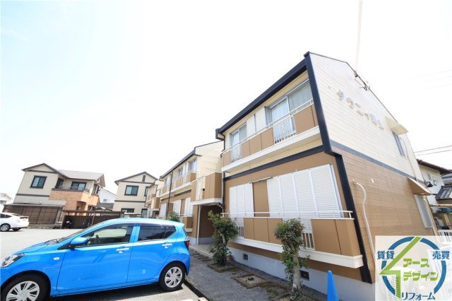 タウニィ・尾上の駐車場