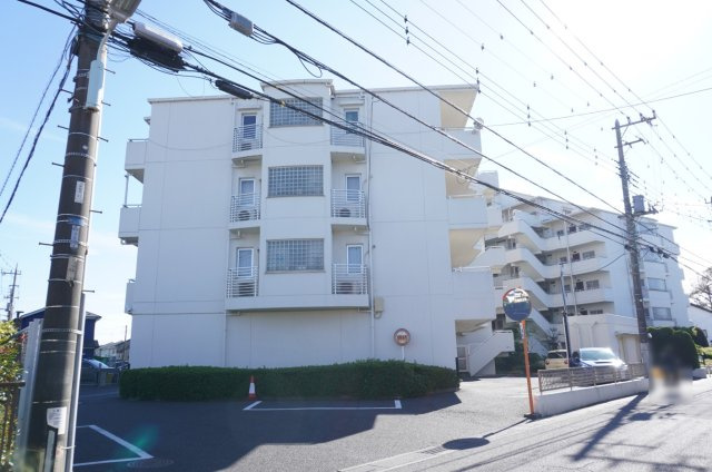 ソフィア越谷の外観