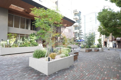 【エントランス】 | ドゥーエ横浜駅前