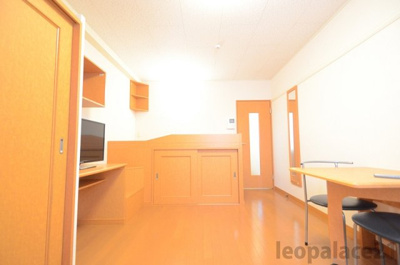 【居間・リビング】 | レオパレスダイヤリッチ | 使いやすい居間です