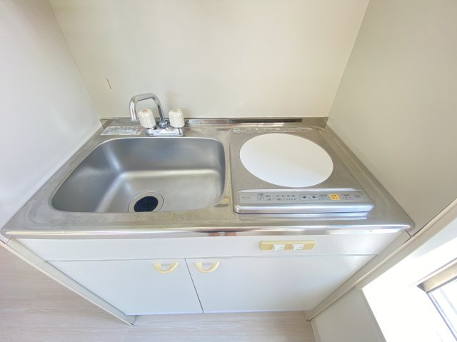 メディコビルのキッチン|※別部屋参考写真