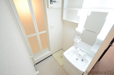 【内装】 | レオネクスト靜Ⅱ | 明るい室内です