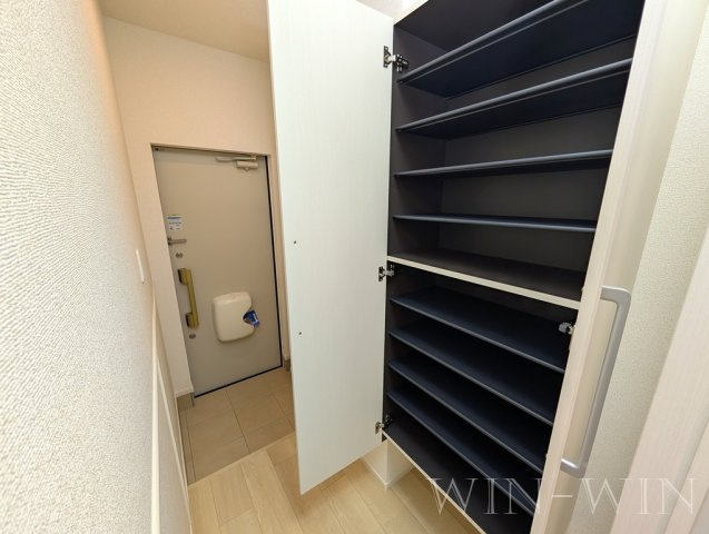 リアン フィル Aの玄関