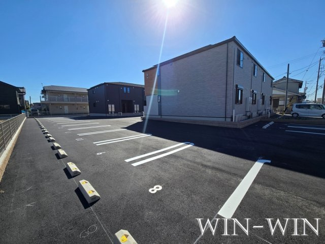 リアン フィル Aの駐車場