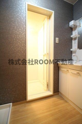 カーサ・ポルテの洗面所|ゆったりとスペースのある洗面所