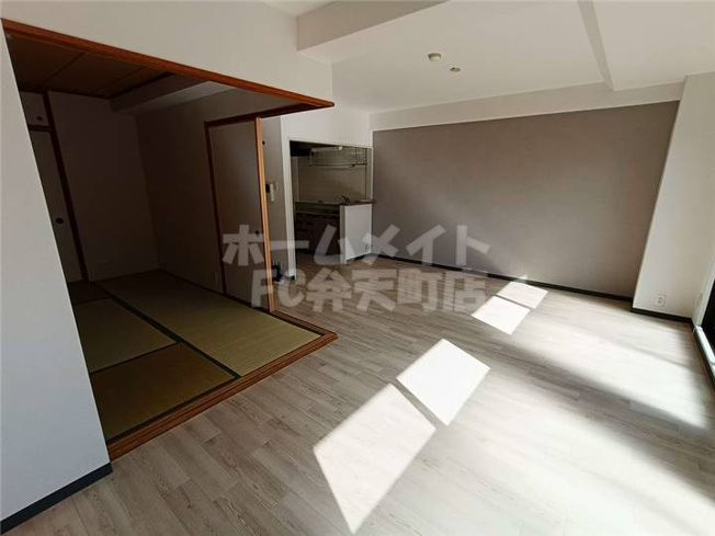 【居間・リビング】