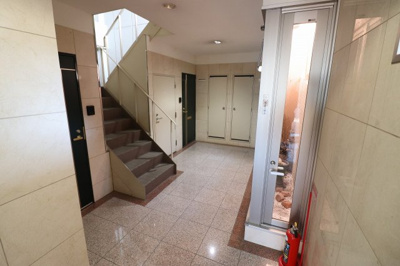 【ロビー】 | ベルシティ鶴見 | 建物の内部です