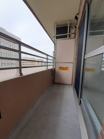 【バルコニー】 | オータム　アベニュー | 外からの目が気にならないバルコニーで洗濯物が干せます