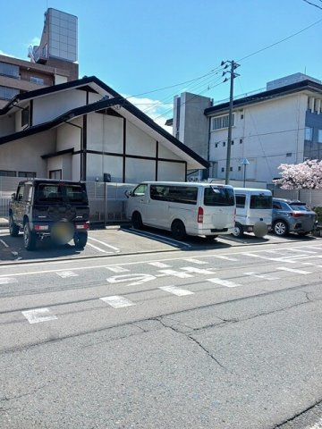 【駐車場】 | サンハウス志家 | 駐車場です