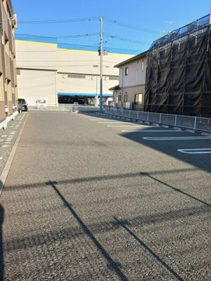 【駐車場】 | ヴァルト | 駐車場があるので、車を買う予定の方も安心です