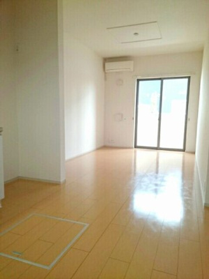 【居間・リビング】 | 銀河２ | 居間です