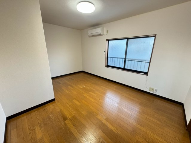 メゾンI'sの居間・リビング