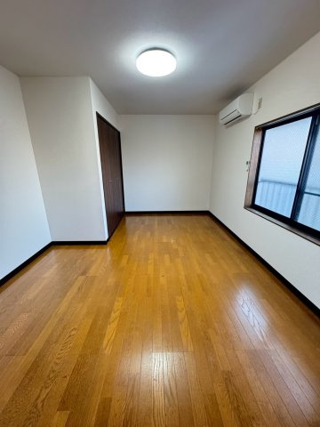 メゾンI'sの居間・リビング