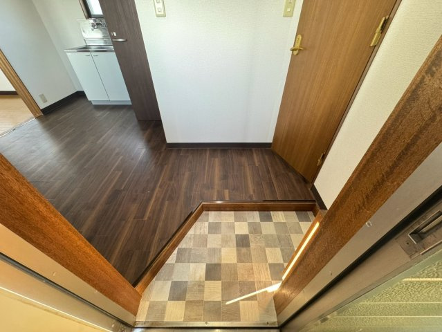 メゾンI'sの玄関