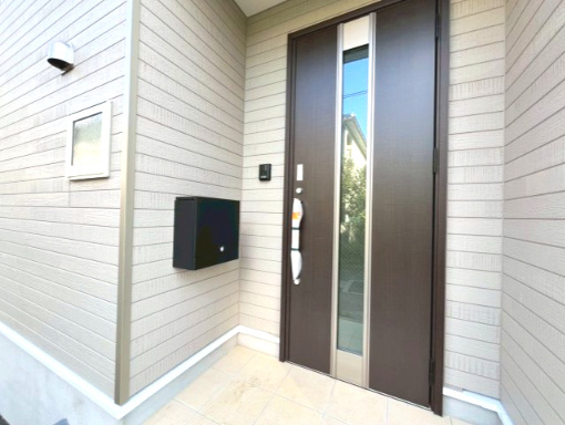高松　新築分譲住宅　全２区画のエントランス