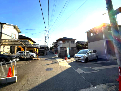高松　新築分譲住宅　全２区画の前面道路含む現地写真