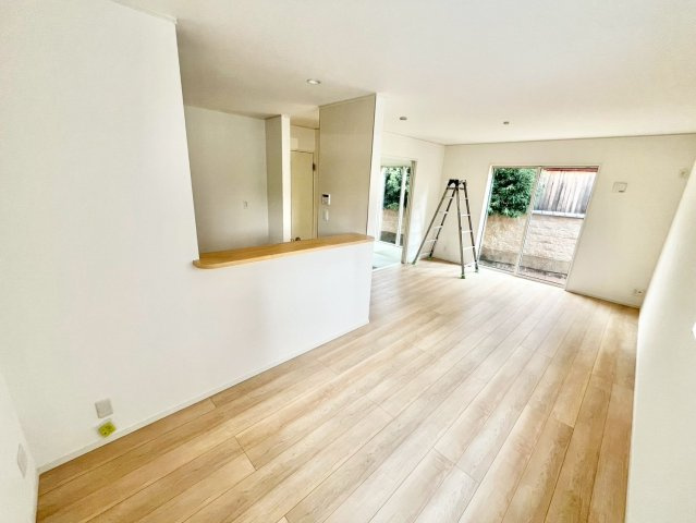 高松　新築分譲住宅　全２区画の居間・リビング