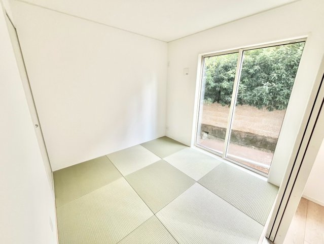高松　新築分譲住宅　全２区画の和室