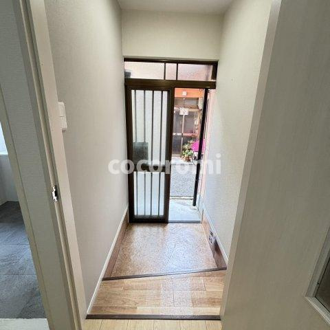 寝屋川市本町テラスの玄関