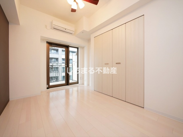 Luxe本町の居間・リビング