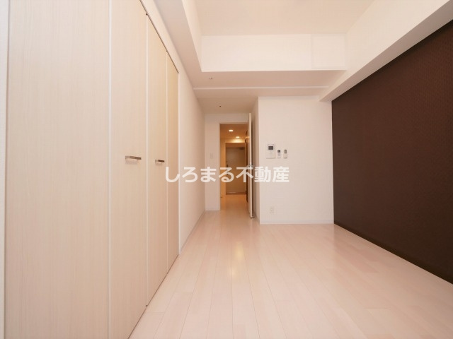 Luxe本町の居間・リビング