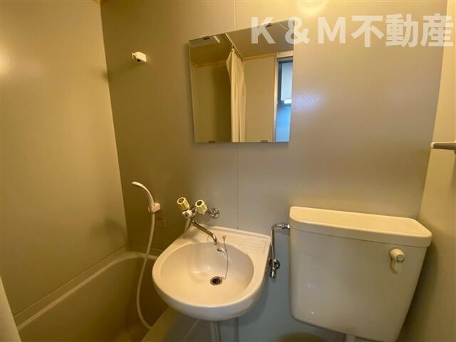 コーポラス久米の洗面所|脱衣スペースもあります