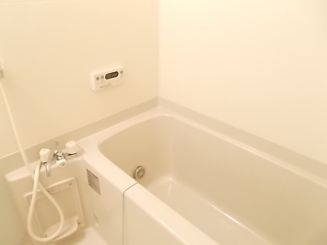 クレメント　サニーⅡの浴室|ゆったり過ごせるお風呂です