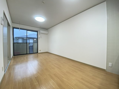 【居間・リビング】 | VILLA川辺Ⅰ