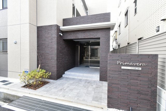 プリマヴェーラ甲子園一番町のエントランス