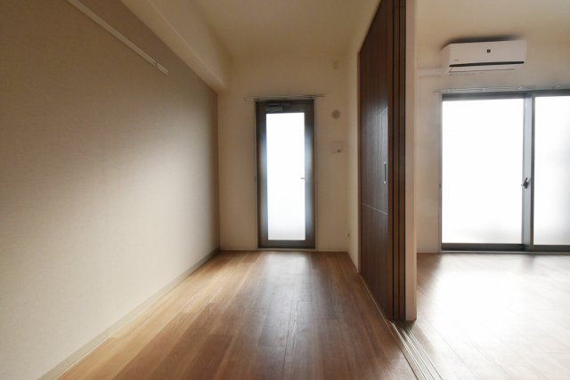 プリマヴェーラ甲子園一番町の居間・リビング