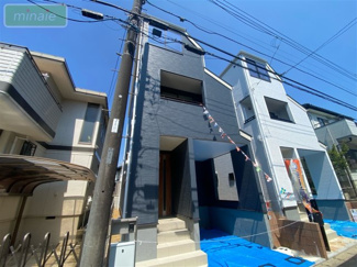 【外観】 | 小学校10分　中学校12分　スーパー8分　コンビニ6分　西瑞江　1号棟 | 同タイプ
スタイリッシュな外観でゆったりした空間が魅力的です♪