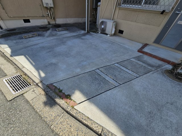 ウララハウスⅡの駐車場