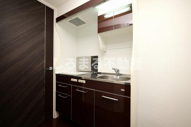 SERENiTE本町エコートのキッチン