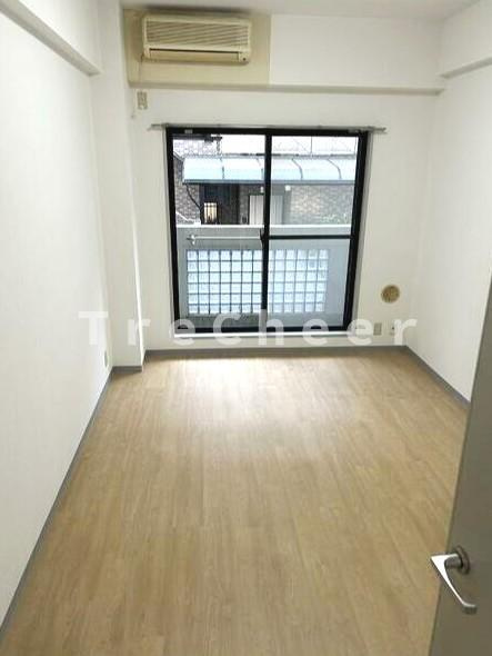 ハイツたばたⅠの居間・リビング