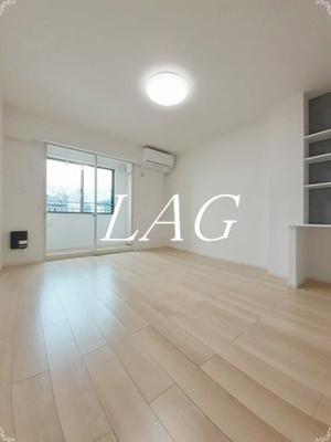 【居間・リビング】 | アヴェニール | 洋室のお部屋です。