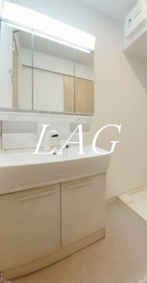 【洗面所】 | アヴェニール | 洗面台です。