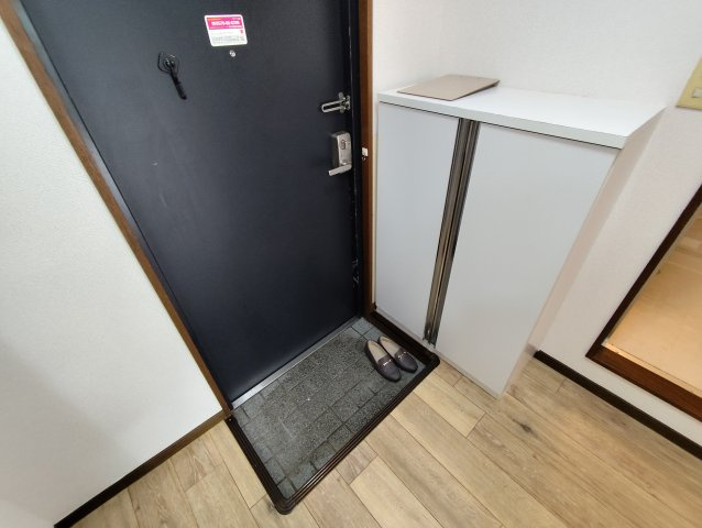 プランドールＭの玄関