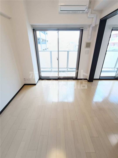 【居間・リビング】 | エステムコート難波WEST-SIDEⅡベイフレックス | リビングです