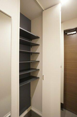 【収納】 | ｆｏｎｄｅｒｉａ | 玄関シューズクロークです