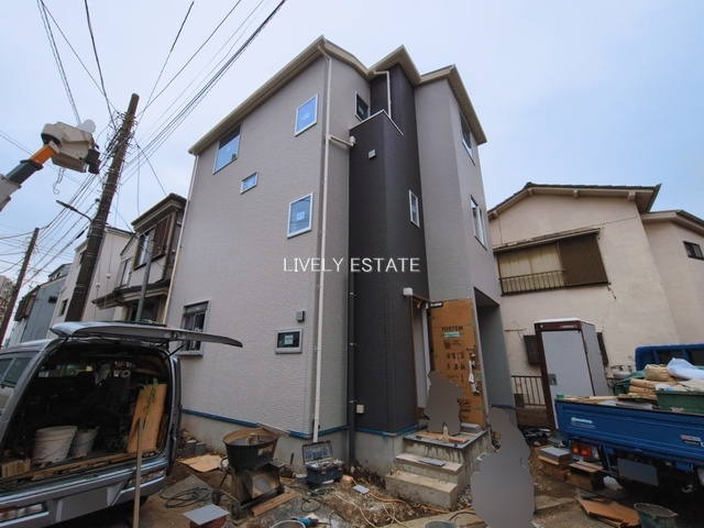 草加市谷塚上町 新築売戸建住宅