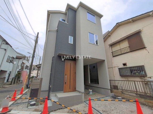 草加市谷塚上町 新築売戸建住宅の外観