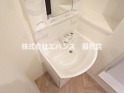 【独立洗面台】 | ミリアビタ大森台 | 朝の支度にも助かる、独立の洗髪洗面化粧台