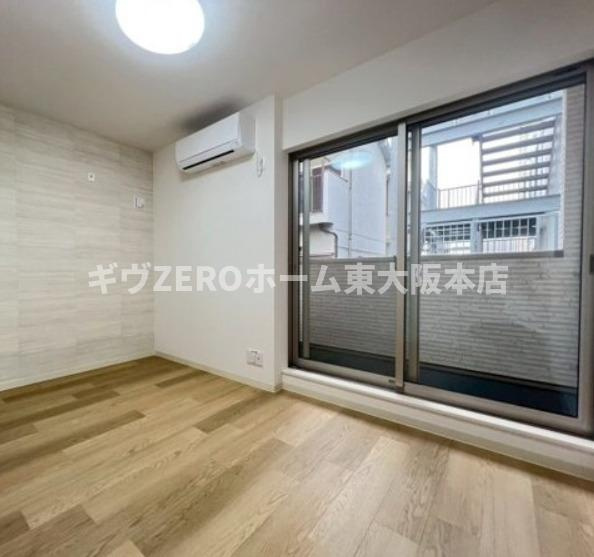 クレアール八戸ノ里の居間・リビング