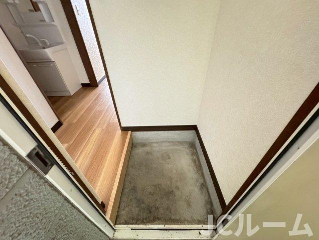 チャイムピア８８の玄関|同間取りの別の部屋の写真です。