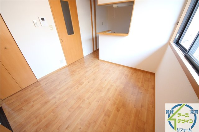 ハートフルハイツの居間・リビング